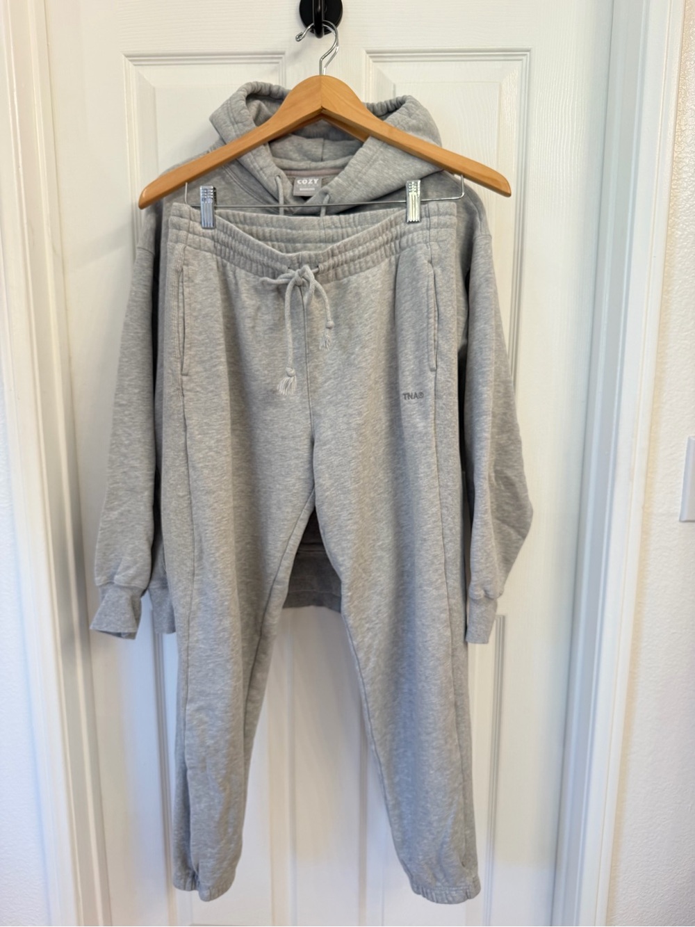 Aritzia TNA Cozy Fleece Sweat Set